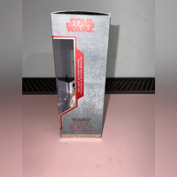 Star Wars Elite Series Die Cast Action Figure Disney Store Rose & BB-8 - Picture 3 of 10